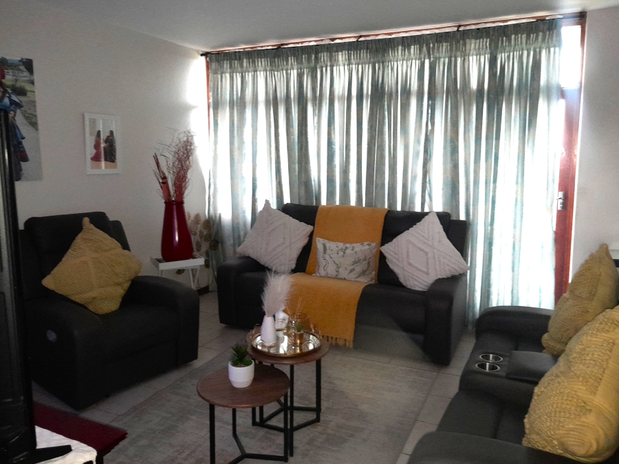 To Let 2 Bedroom Property for Rent in Penford Eastern Cape